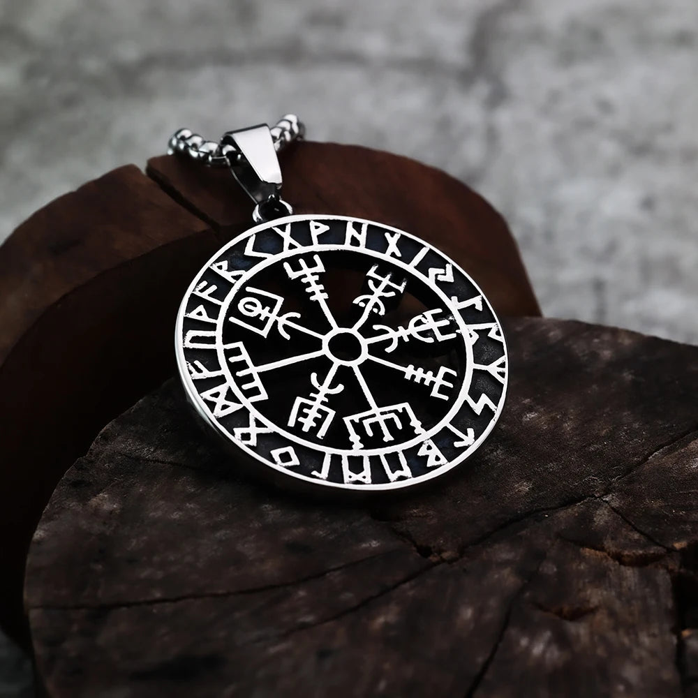The Wayfinder – Viking Compass Rune Pendant