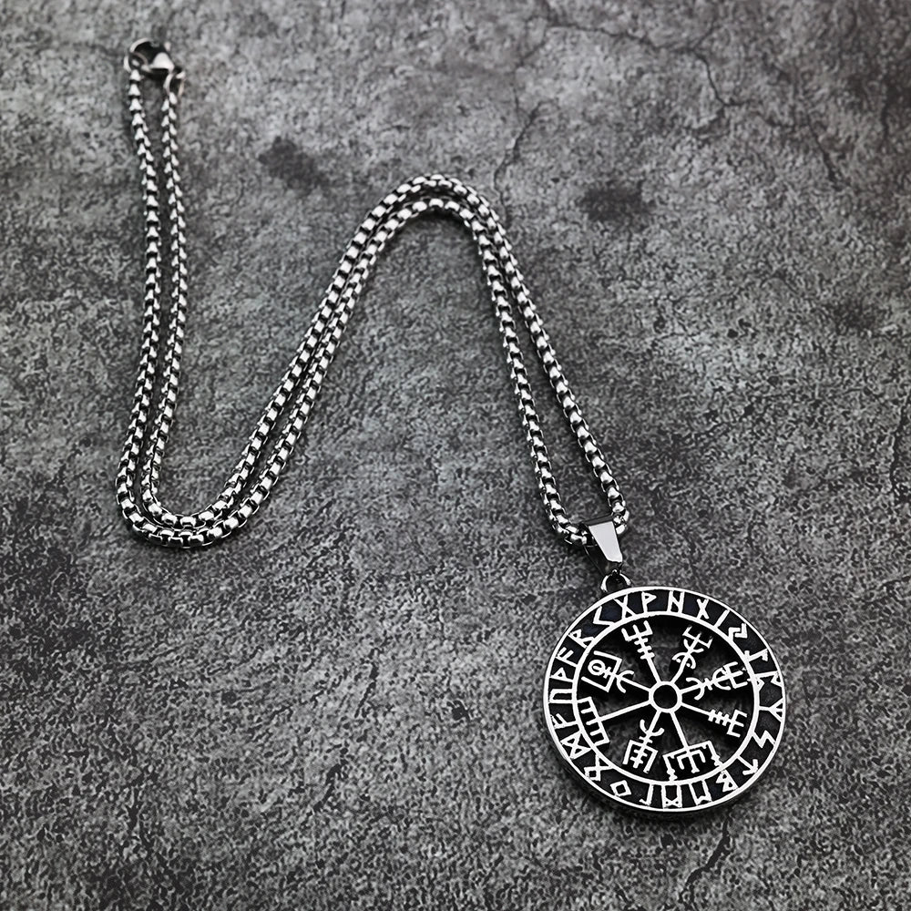 The Wayfinder – Viking Compass Rune Pendant